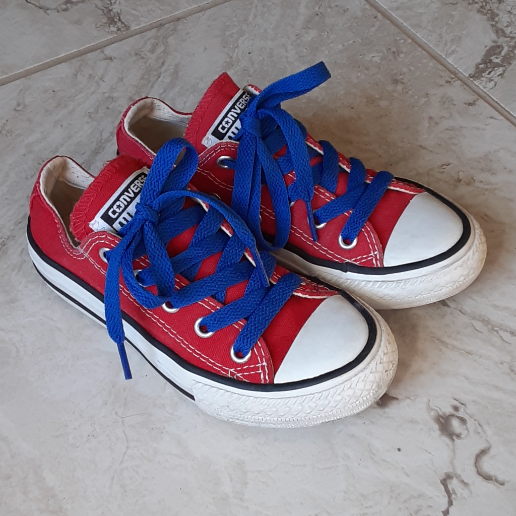 Unisex Chucks